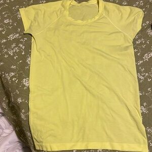 Lululemon Swiftly Tech Short Sleeve